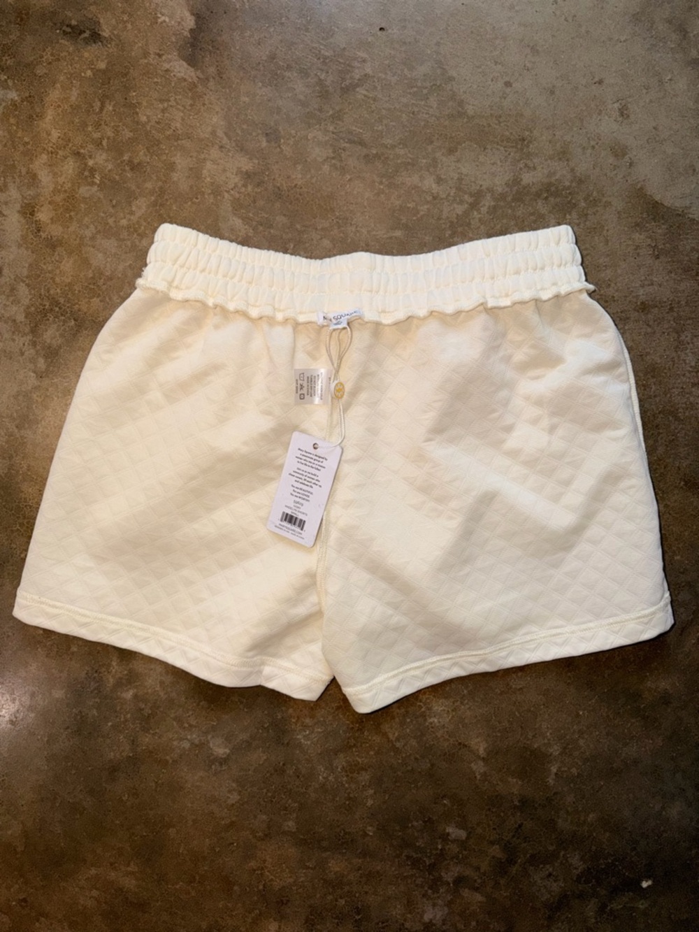 NWT Quilted Lounge Shorts Womens Cream Drawstring Textured Cozy Athleisure Small - Picture 8 of 10